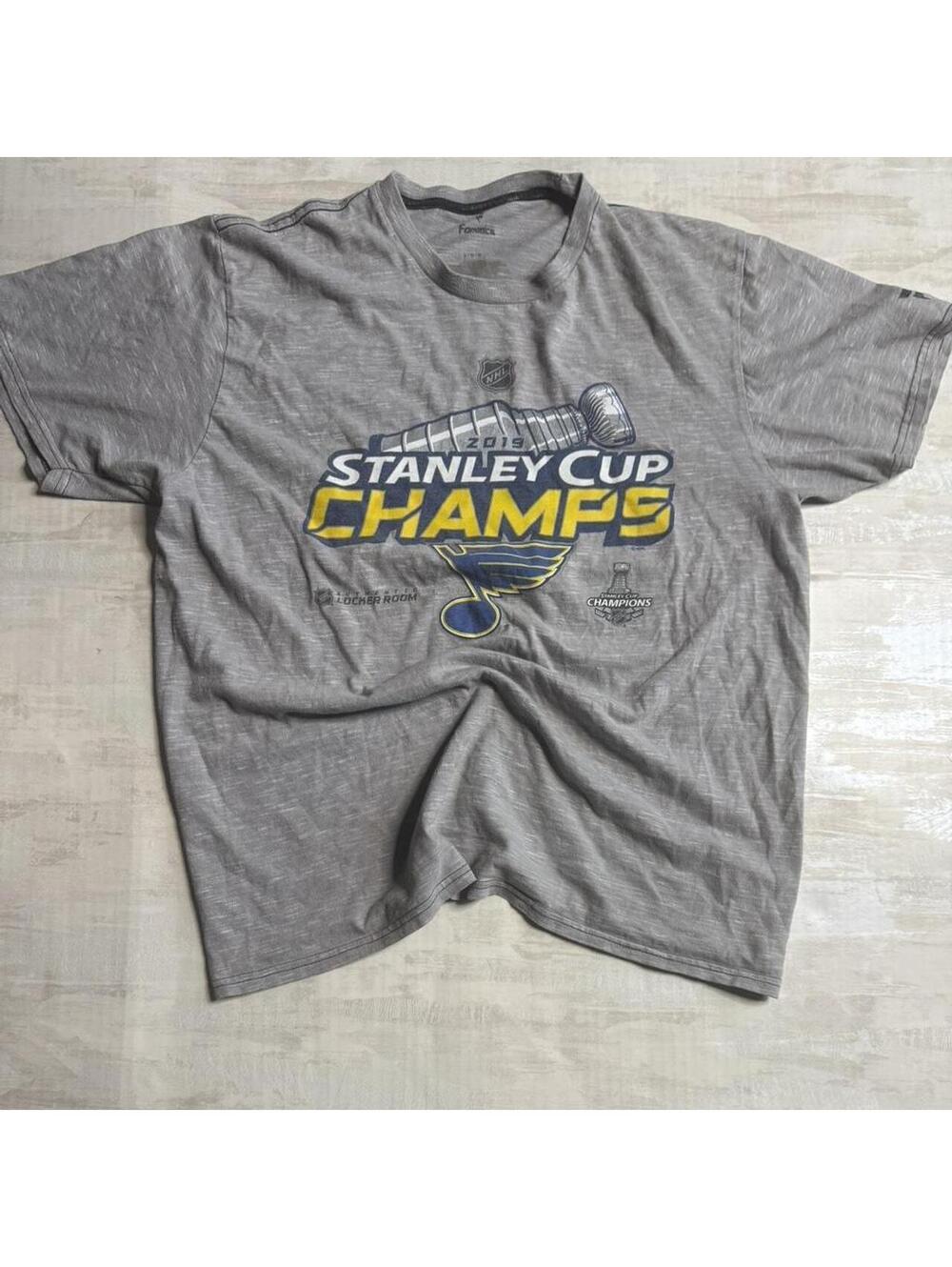 NHL Men's Grey Tshirt